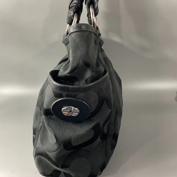 Exquisite Rare Coach # 13232P Pilot Parker Op Art Riley Bag, Black - Picture 9 of 16